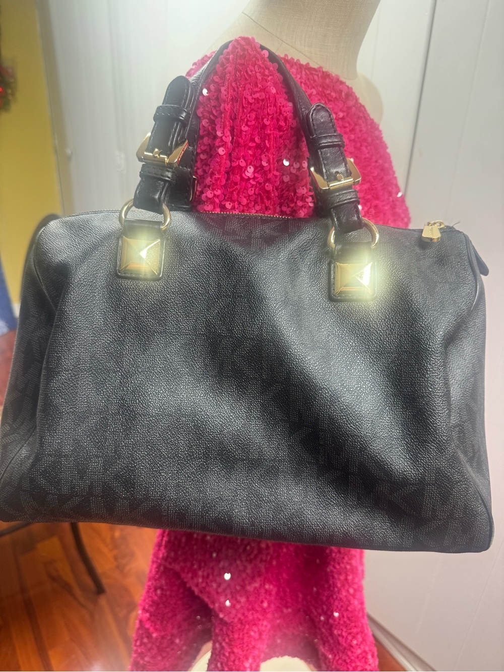 MK Michael Kors Classic Black Women's Satchel Bag - Sleek Everyday Tote